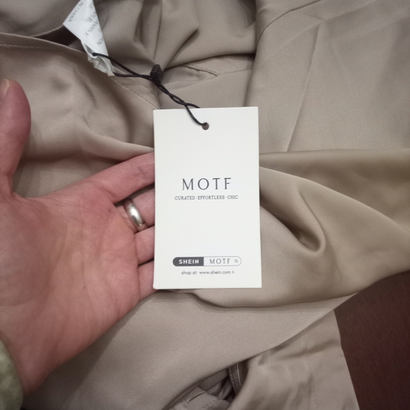 SHEIN Cream Sleeveless Cowl Neck Sheath Dress - Picture 2 of 3